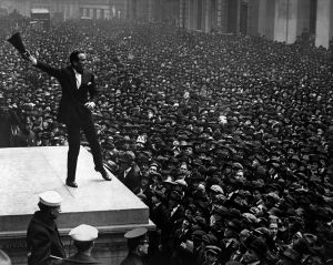 1280px-Douglas_Fairbanks_at_third_Liberty_Loan_rally_HD-SN-99-02174